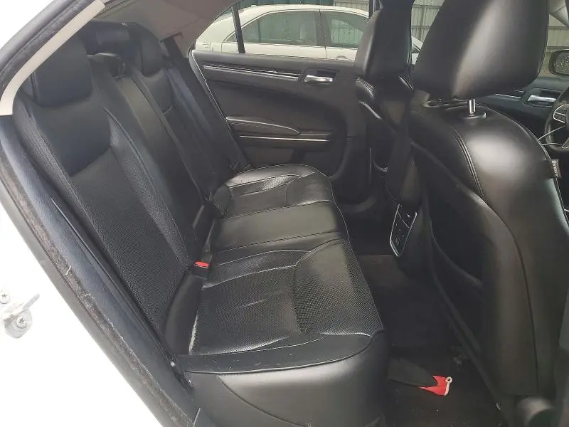 2017 CHRYSLER 300C   