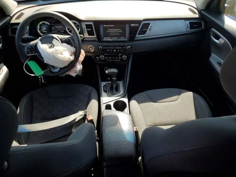 2017 KIA NIRO LX  