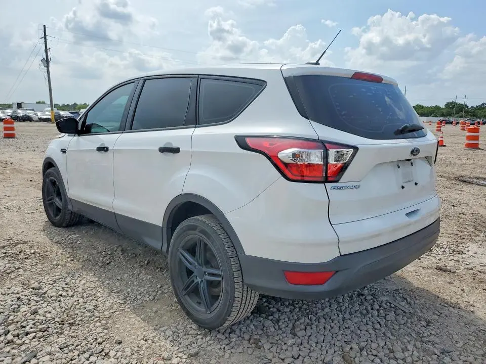 2018 FORD ESCAPE S  