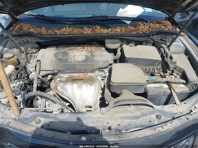2010 TOYOTA CAMRY SE