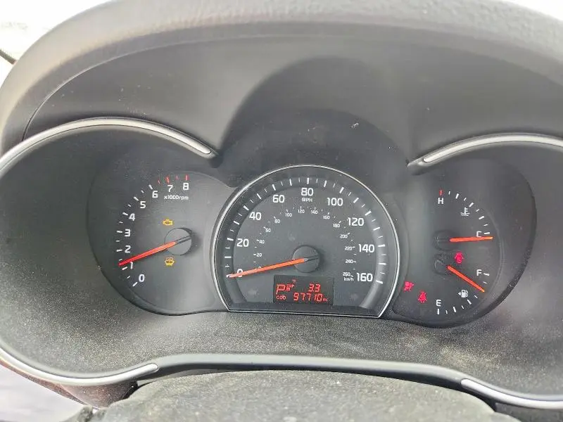 2015 KIA SORENTO LX  
