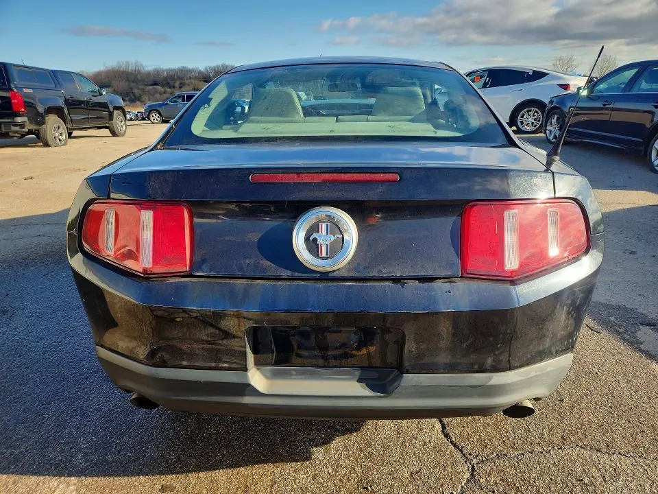 2011 FORD MUSTANG   