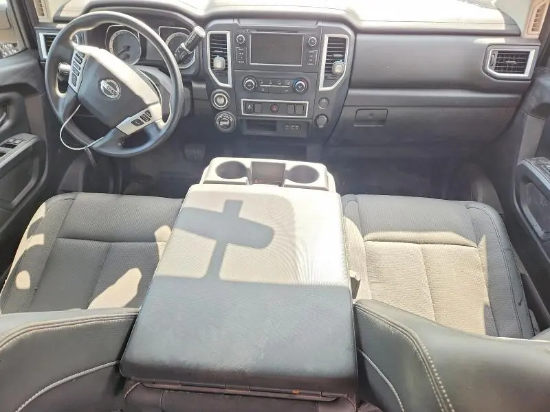 2019 NISSAN TITAN S  