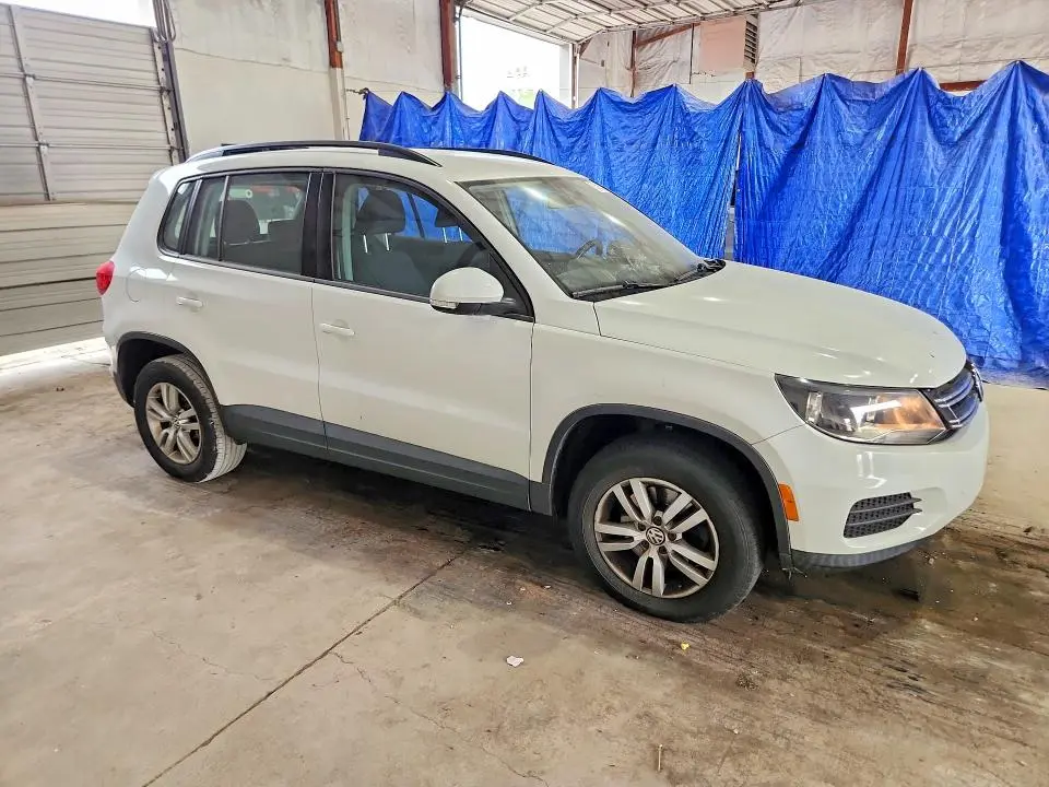 2015 VOLKSWAGEN TIGUAN S  