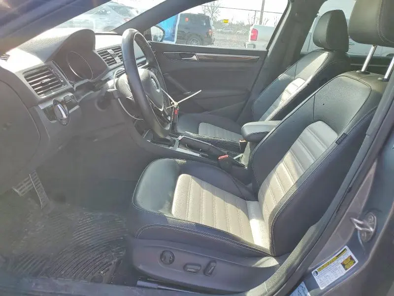 2018 VOLKSWAGEN PASSAT GT  