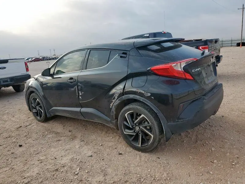 2021 TOYOTA C-HR XLE  