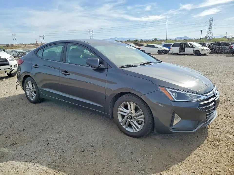 2020 HYUNDAI ELANTRA SEL  