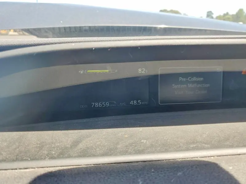 2021 TOYOTA PRIUS XLE  