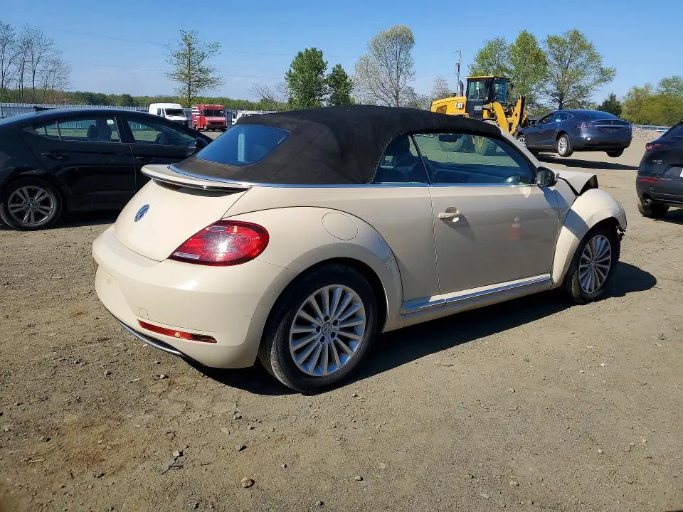 2019 VOLKSWAGEN BEETLE S  
