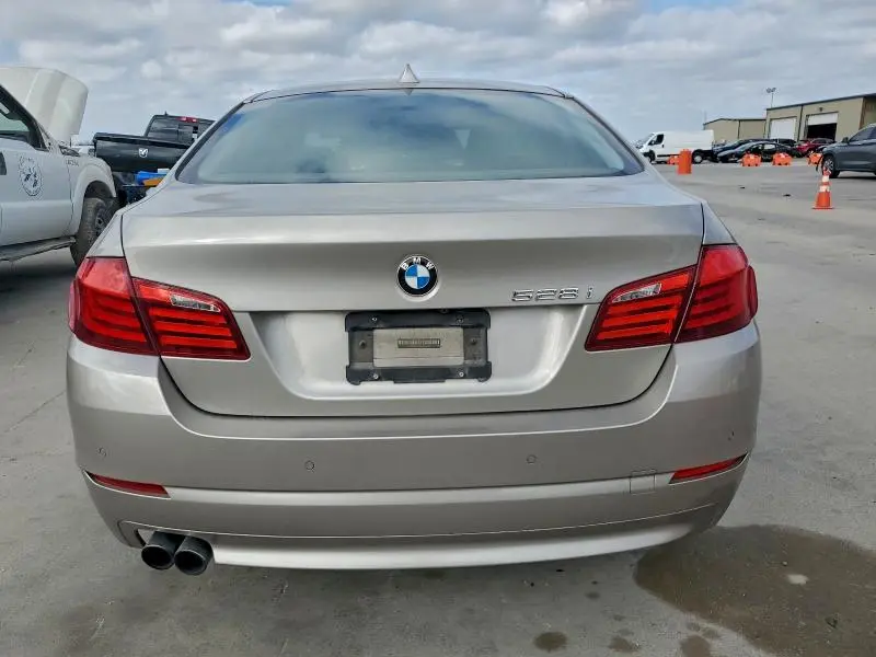 2011 BMW 528 I  