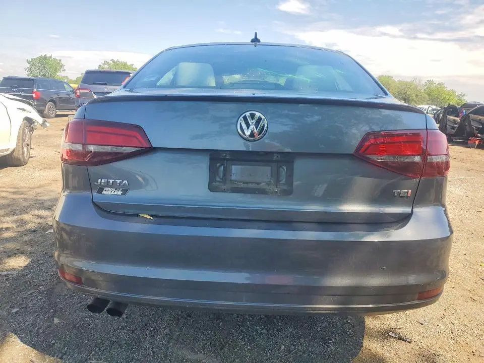 2016 VOLKSWAGEN JETTA SPORT  