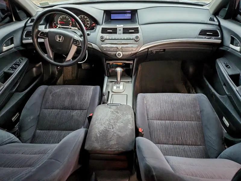 2011 HONDA ACCORD LX  