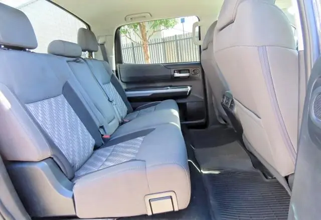 2021 TOYOTA TUNDRA CREWMAX SR5  