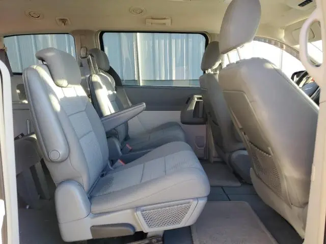 2010 CHRYSLER TOWN & COUNTRY TOURING  