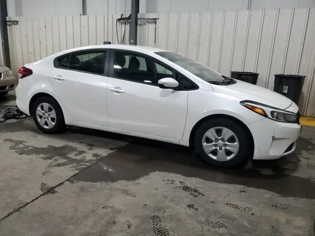 2017 KIA FORTE LX  