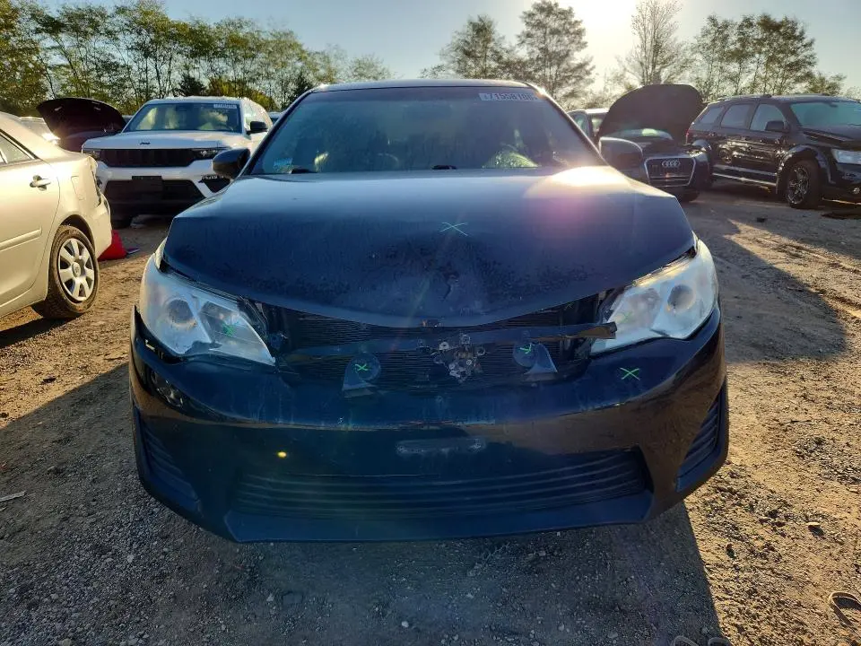 2013 TOYOTA CAMRY LE  
