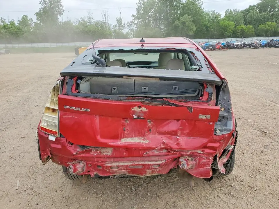 2010 TOYOTA PRIUS III  