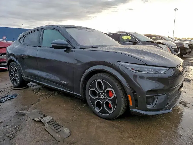 2022 FORD MUSTANG MACH-E GT  