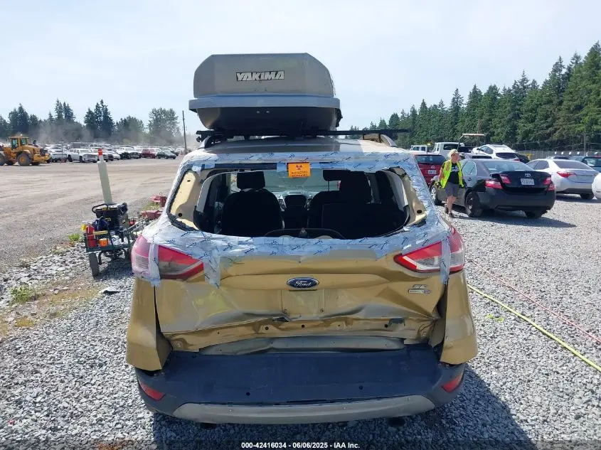 2015 FORD ESCAPE SE