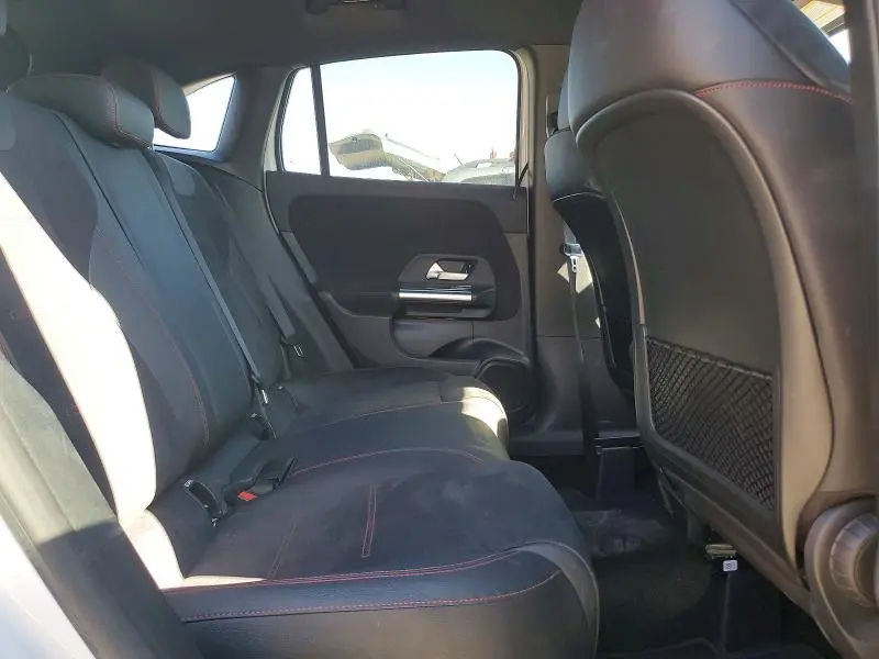 2022 MERCEDES-BENZ GLA 250 4MATIC  