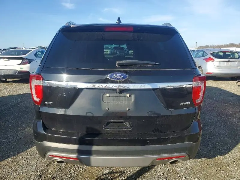 2017 FORD EXPLORER XLT  