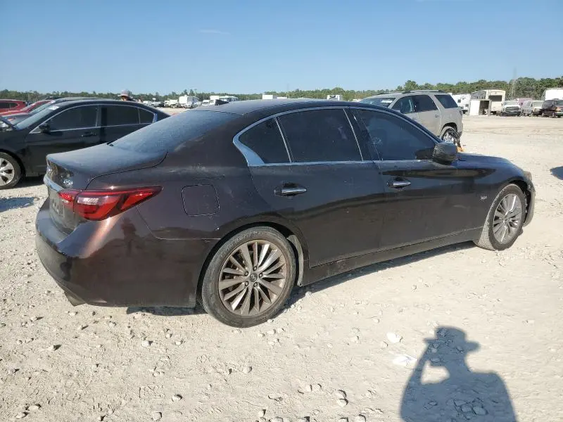 2018 INFINITI Q50 LUXE  