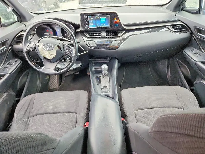 2018 TOYOTA C-HR XLE  
