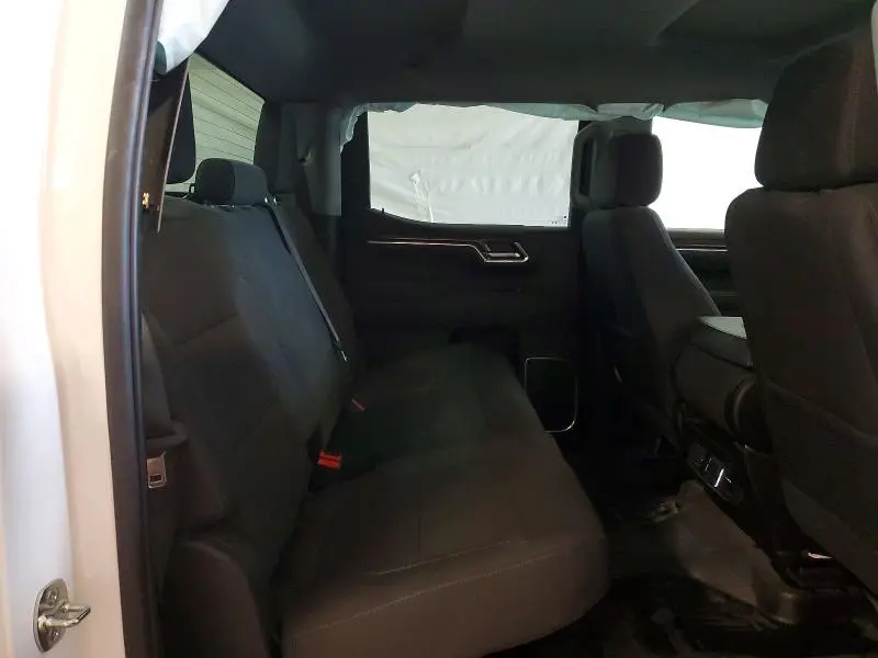 2025 CHEVROLET SILVERADO K1500 LT  