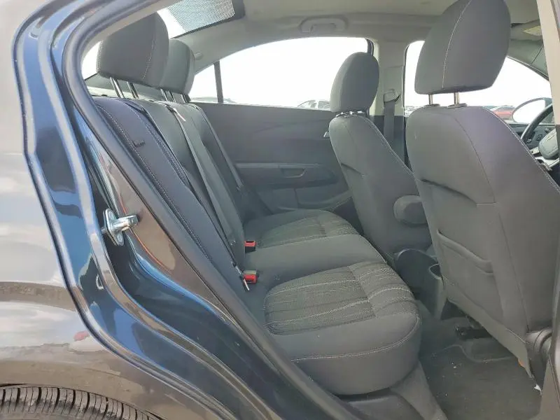 2018 CHEVROLET SONIC LT  