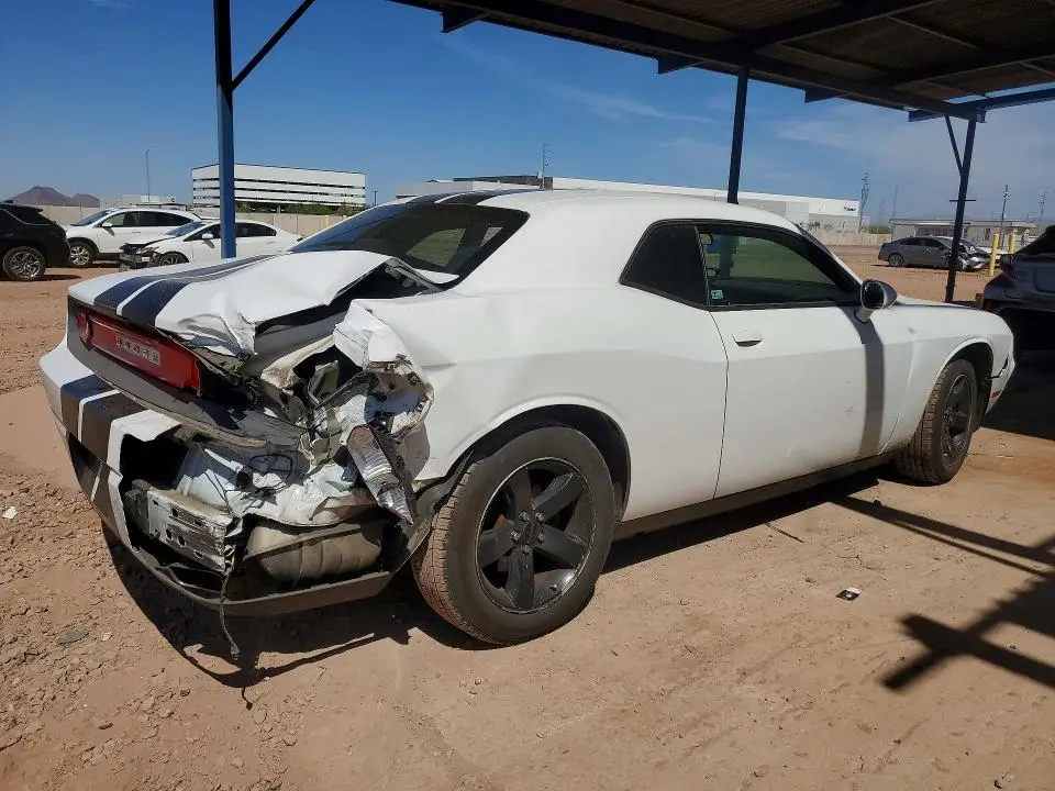 2013 DODGE CHALLENGER SXT  