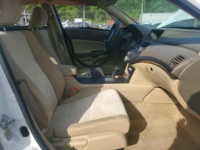 2010 HONDA ACCORD LX  