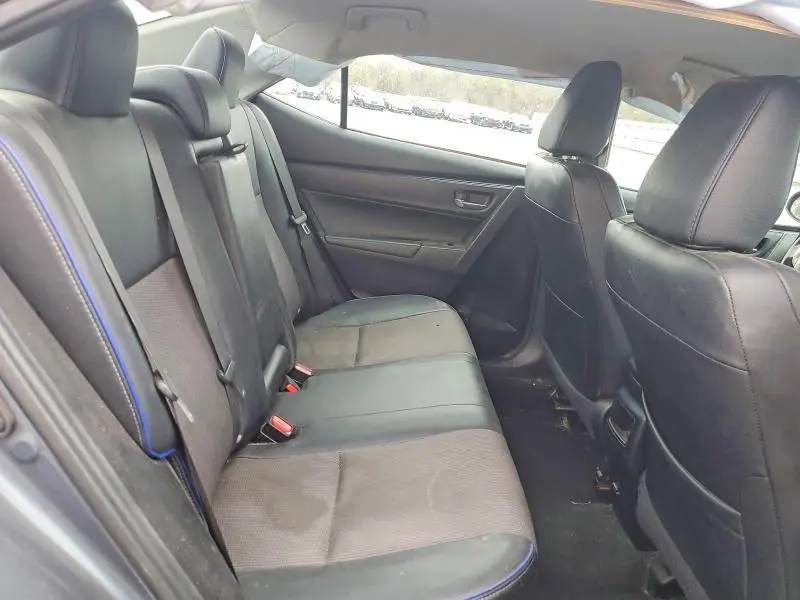 2019 TOYOTA COROLLA SE  