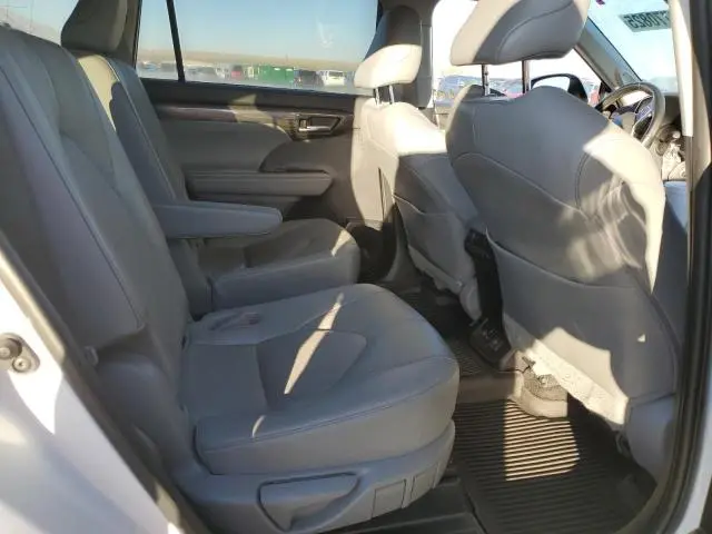 2023 TOYOTA HIGHLANDER L  