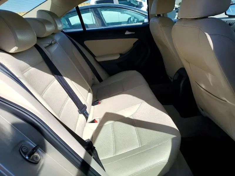 2014 VOLKSWAGEN JETTA SE  