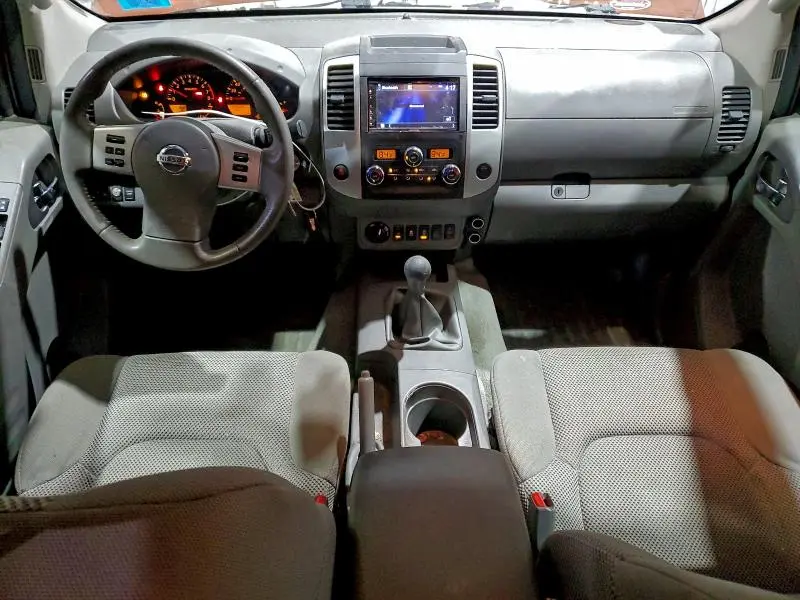 2016 NISSAN FRONTIER S  