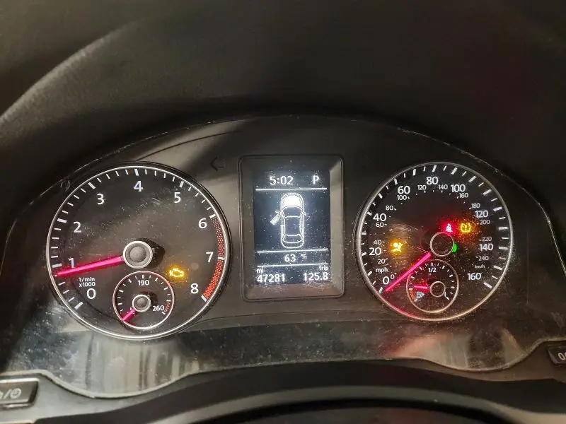 2014 VOLKSWAGEN EOS LUX  