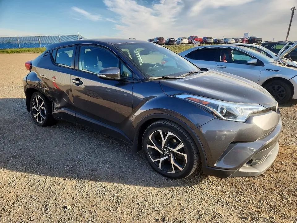 2018 TOYOTA C-HR XLE  