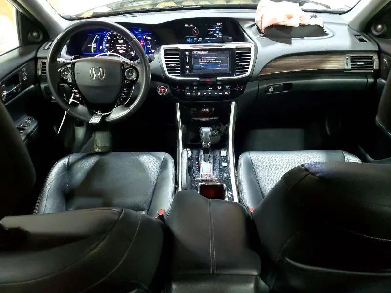 2017 HONDA ACCORD TOURING HYBRID  