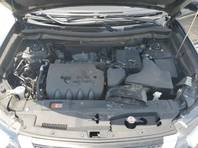 2019 MITSUBISHI OUTLANDER SE  