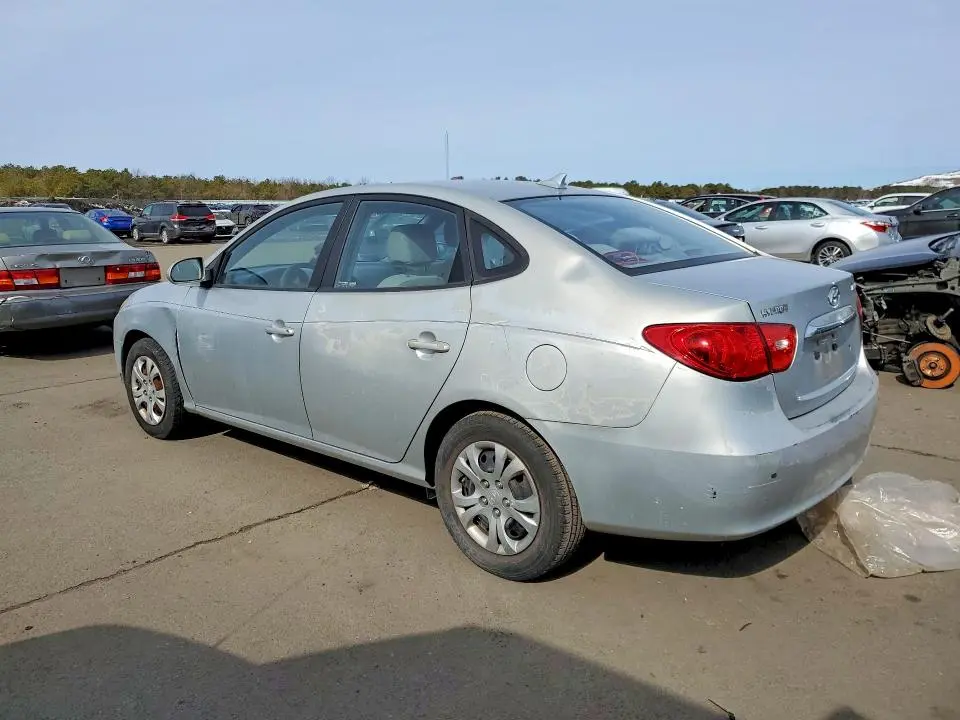 2010 HYUNDAI ELANTRA GLS  