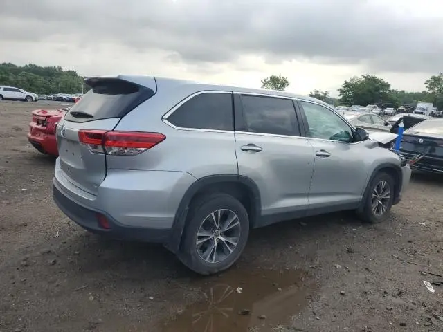2019 TOYOTA HIGHLANDER LE  