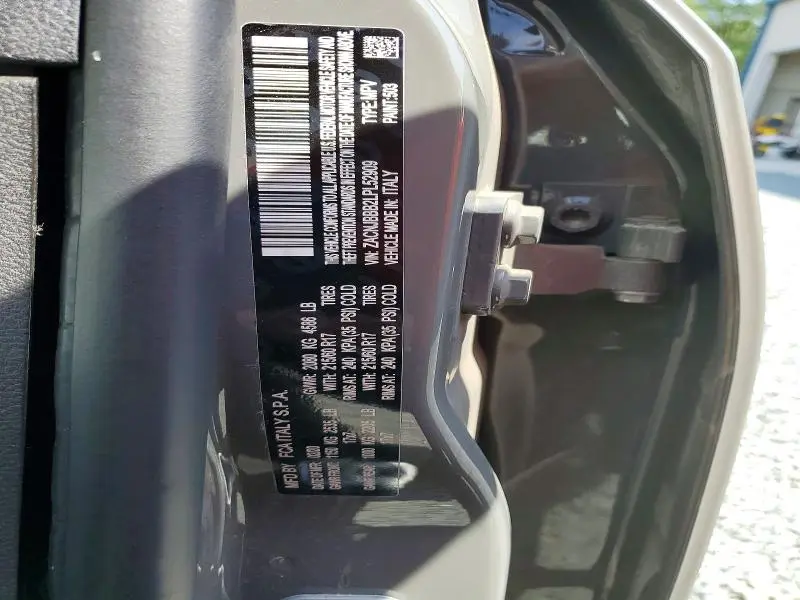 2020 JEEP RENEGADE LATITUDE  
