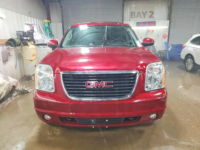 2011 GMC YUKON XL K1500 SLT  
