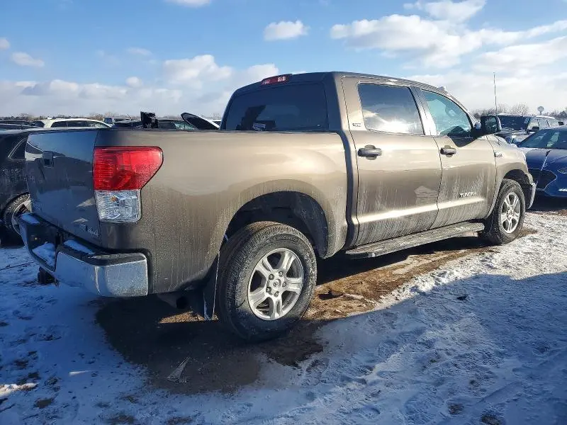 2011 TOYOTA TUNDRA CREWMAX SR5  