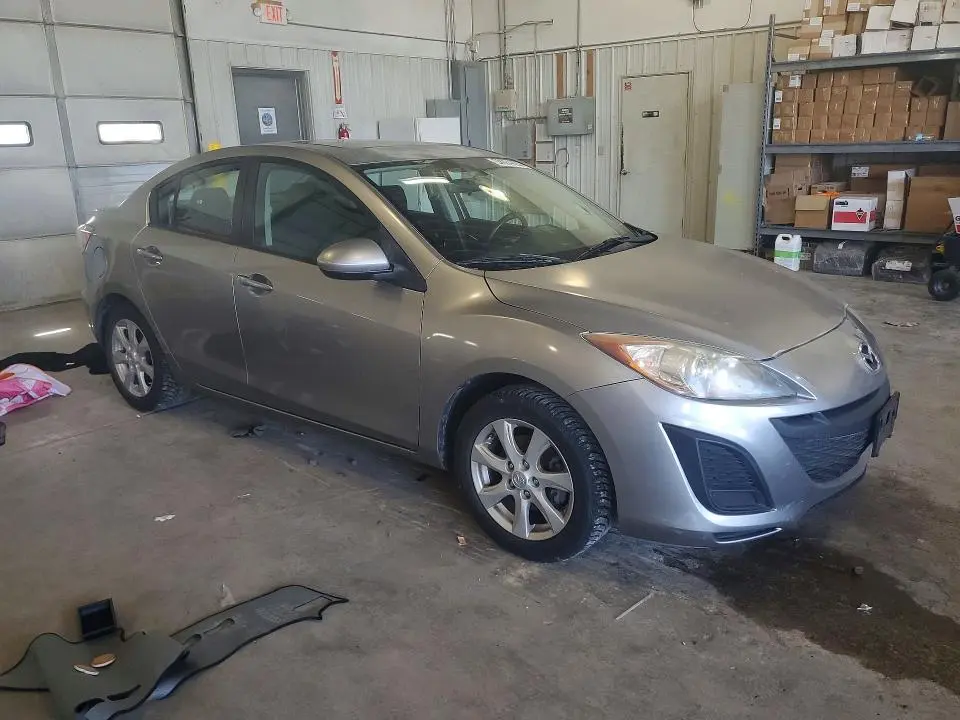 2010 MAZDA 3 I  