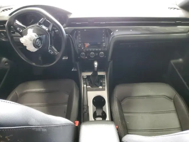 2022 VOLKSWAGEN PASSAT R-LINE  