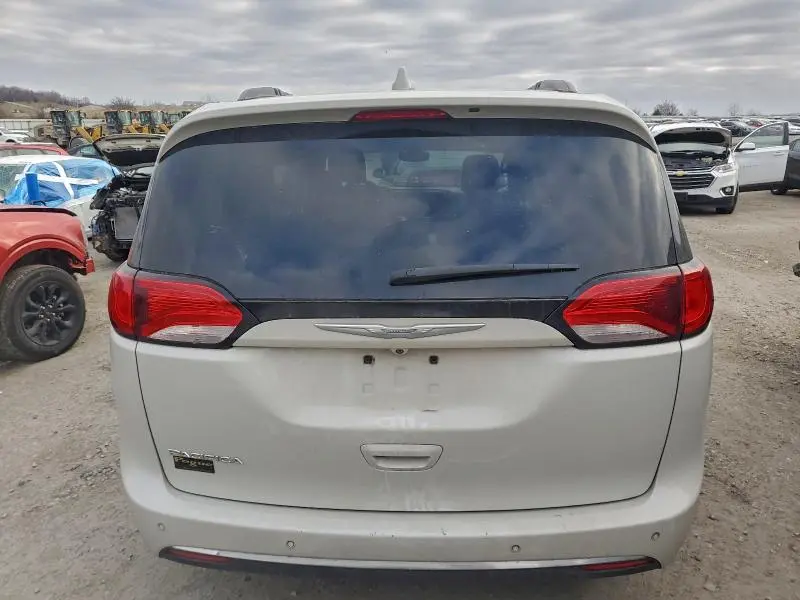 2017 CHRYSLER PACIFICA TOURING L  
