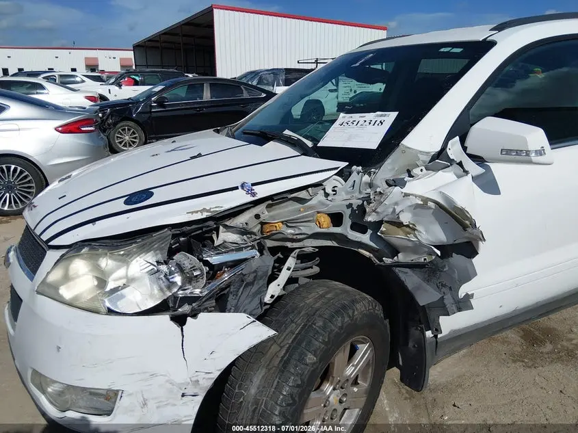 2010 CHEVROLET TRAVERSE LT