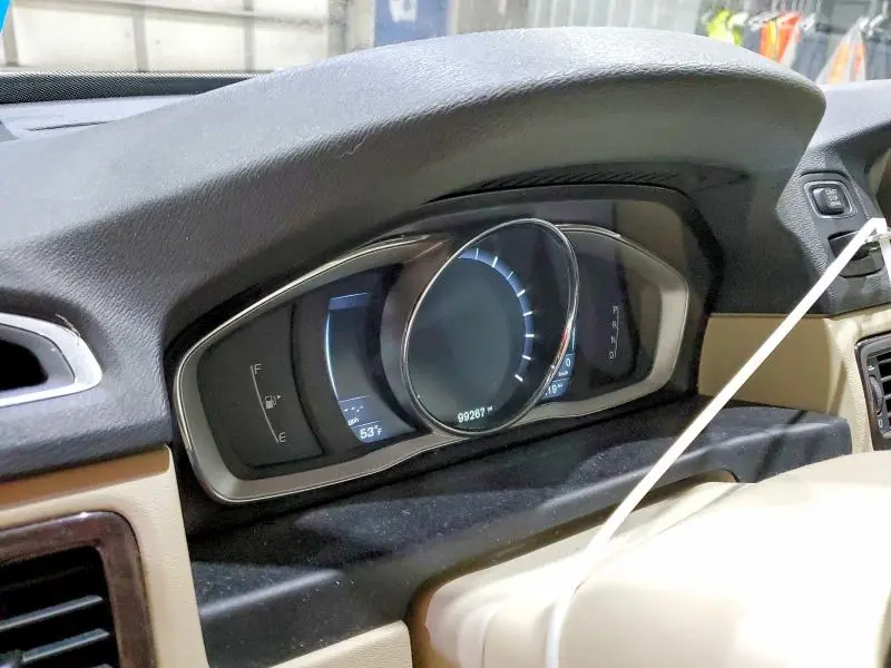 2016 VOLVO XC70 T5 PREMIER  