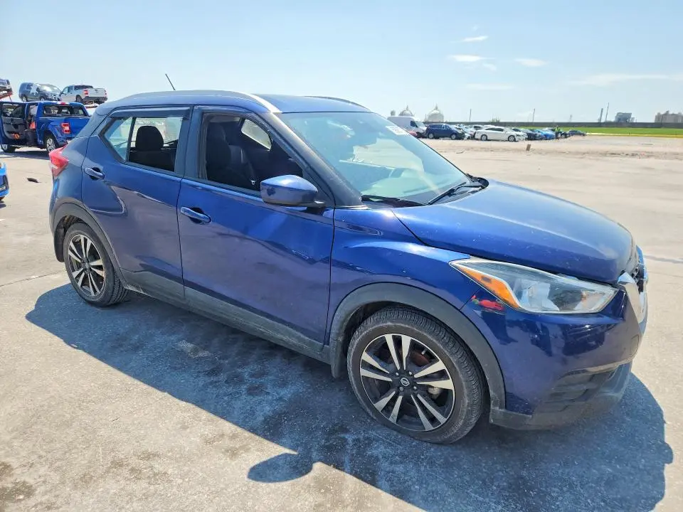 2020 NISSAN KICKS SV  